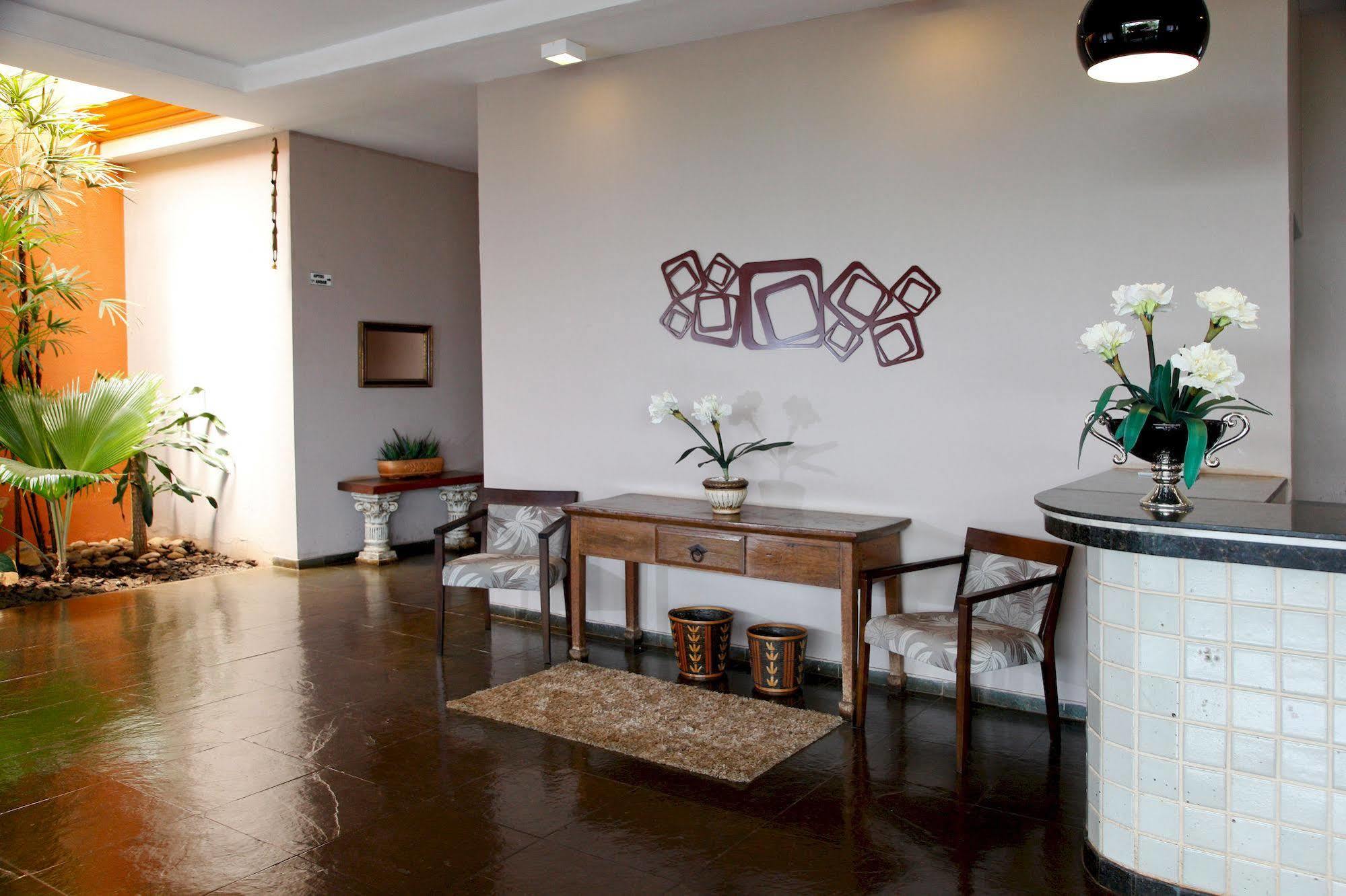 Attie Park Hotel Uberlandia Bagian luar foto