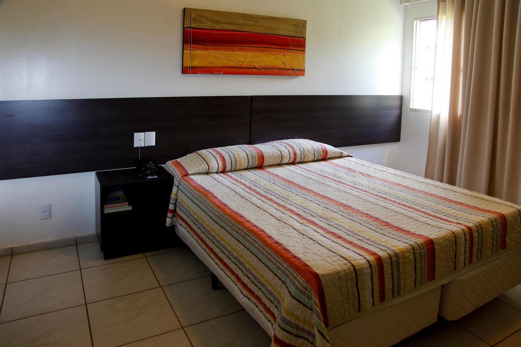 Attie Park Hotel Uberlandia Bagian luar foto